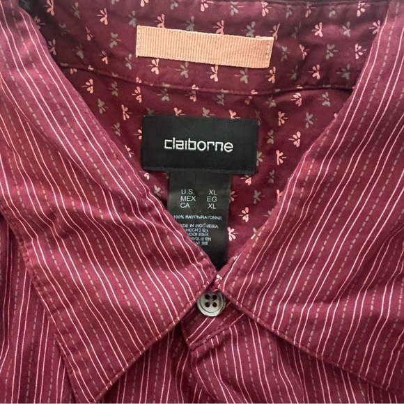 Claiborne Men's Deep Red Casual Button Down Shirt - Picture 3 of 4